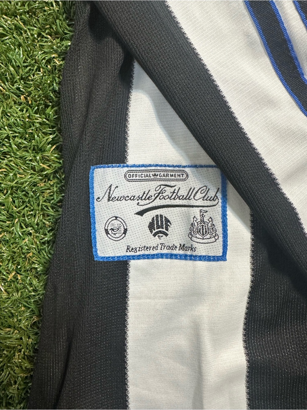Newcastle Asprilla #11 Adidas Authentic Black & White Striped Long Sleeve Jersey - Picture 3 of 8